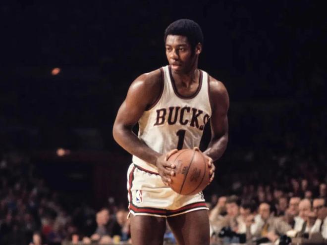 并迅速反制 并迅速反制